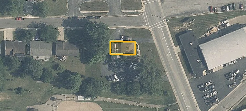 1001 Wapakoneta Ave