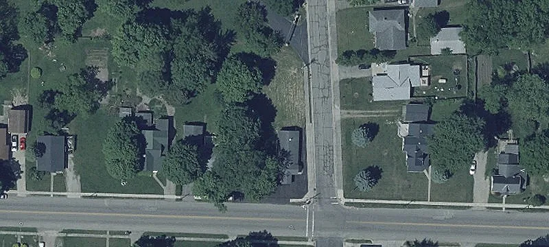 300 Main St