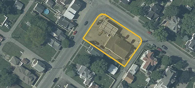 81 Main St