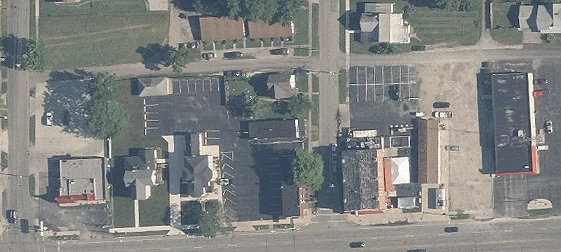 121 Grand Ave