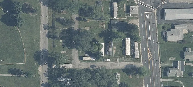 1015 Main St