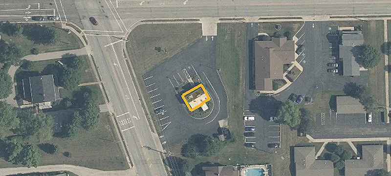 445 Russell Rd