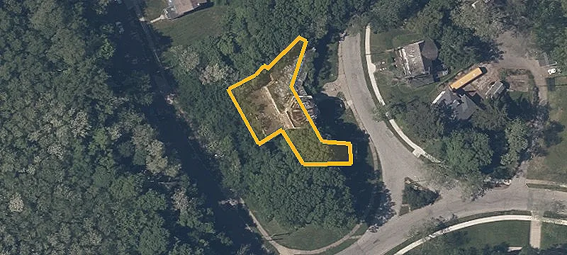 1975 Taylor Rd
