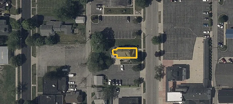 215 Lynn St