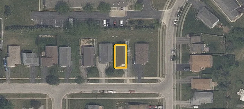 1118 Crystal Ln