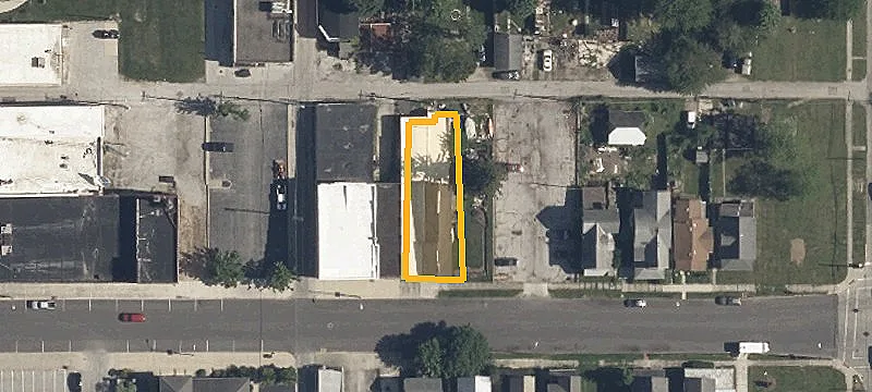 136 Ctr St