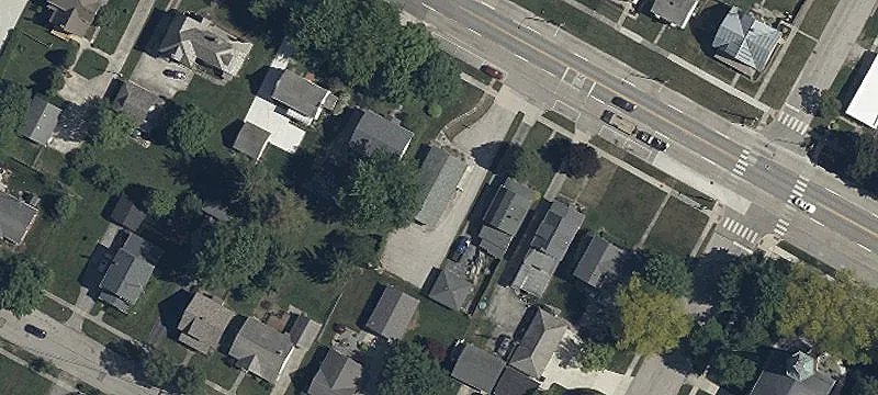 421 Main St