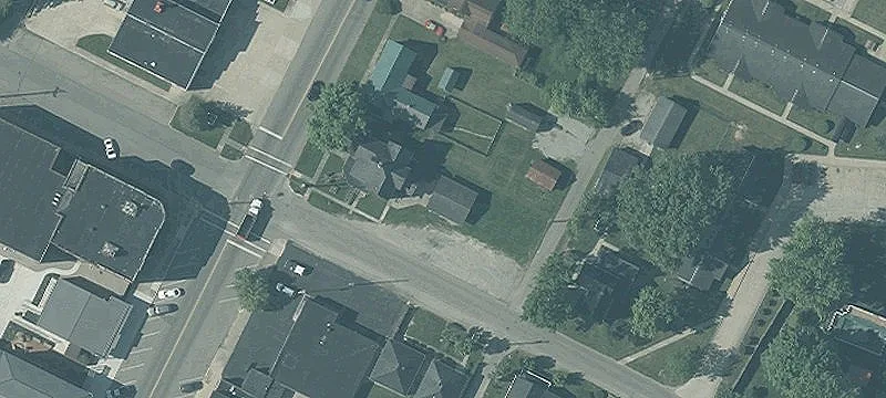 42 Main St