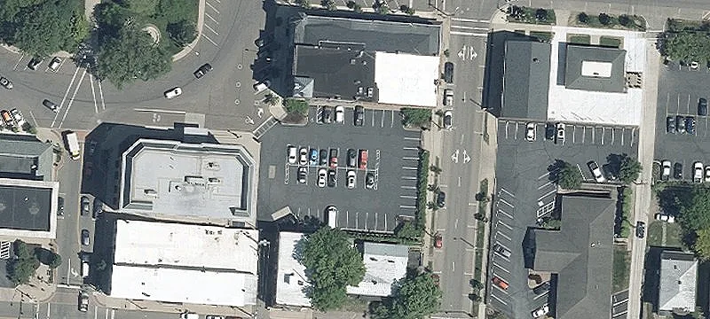 12 Public Sq