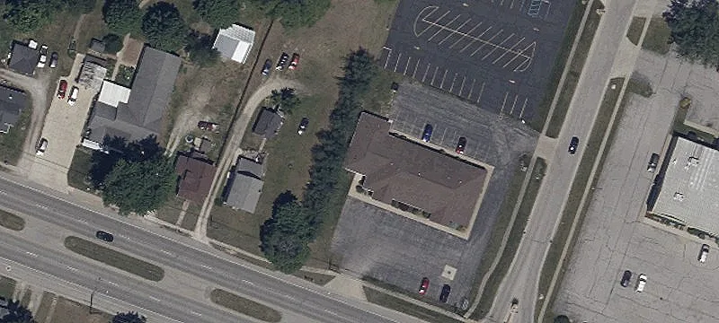 718 Main St