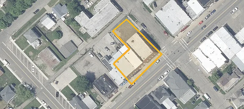 16 Main St