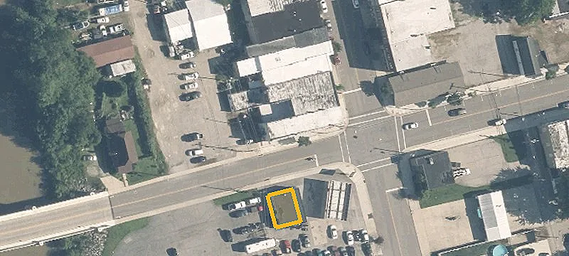 101 Main St