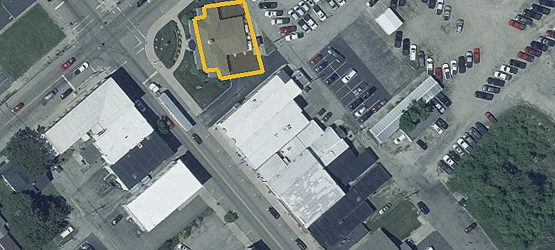 18 Main St