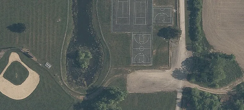 17085 Mayfield Rd
