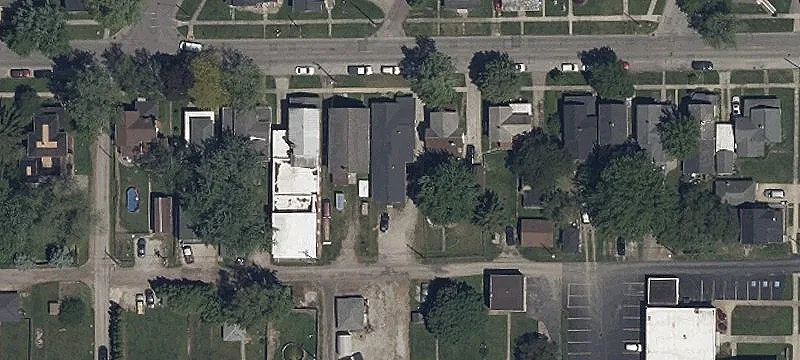 925 Napoleon St