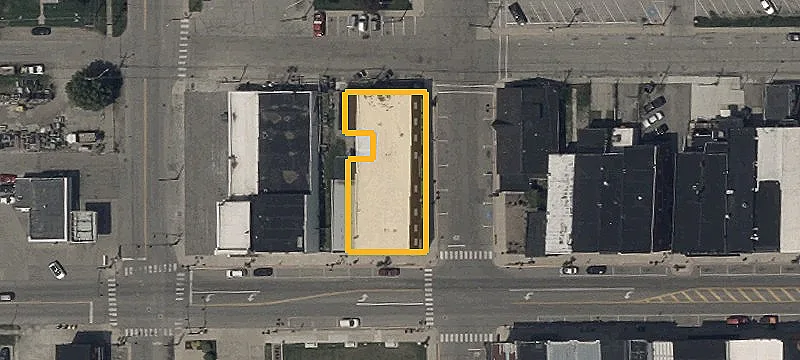401 Main St