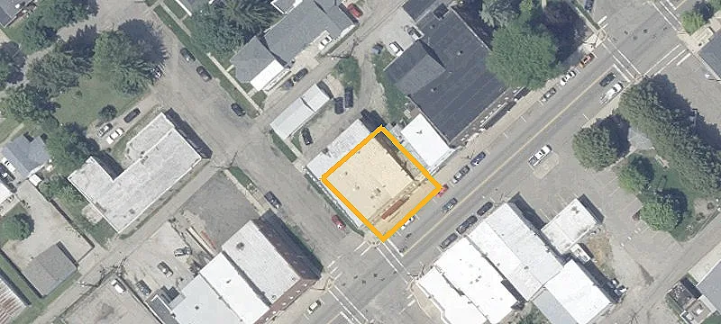 4 Main St