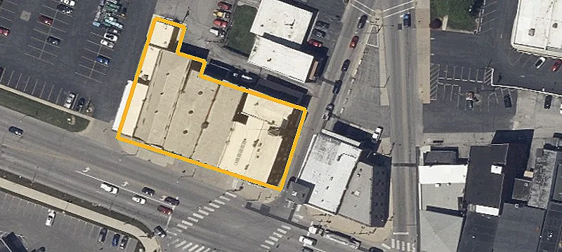 200 Main St