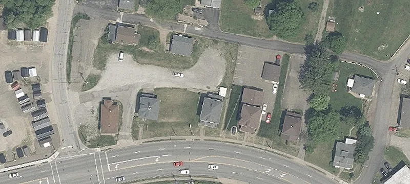 325 Main St