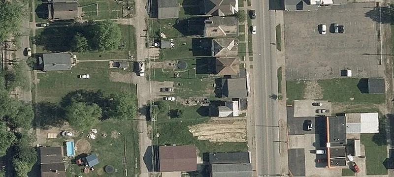 749 Putnam Ave