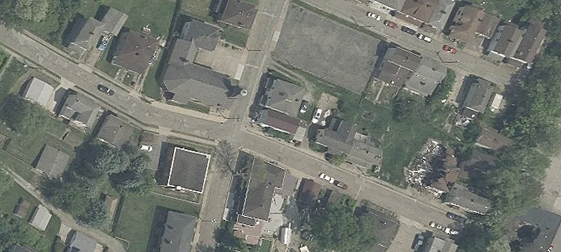 216 Standard Ave