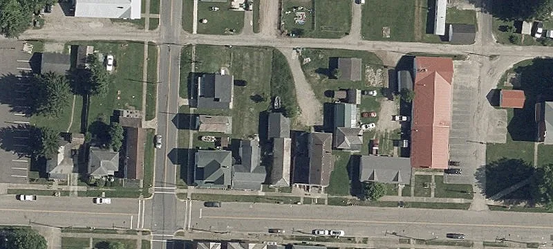 40 2nd St