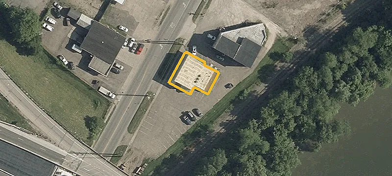 760 Linden Ave