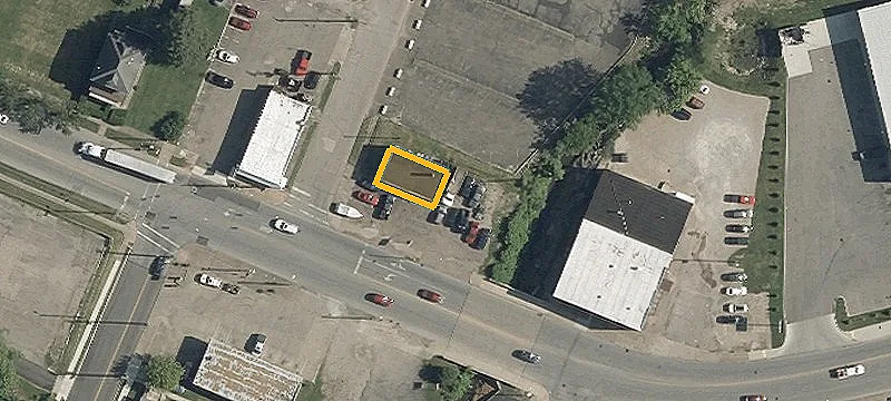 1021 Main St