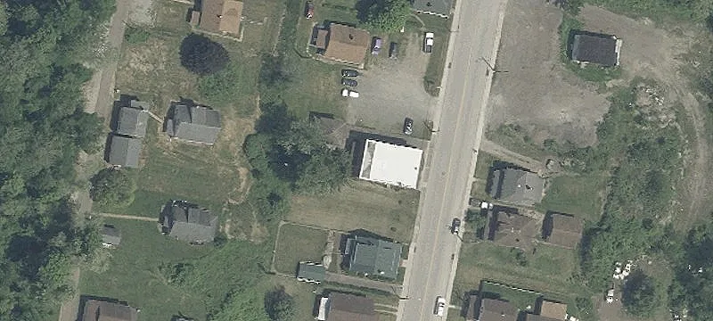 2411 Commercial Ave