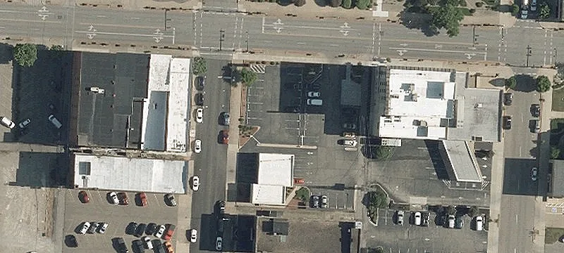 400 Main St