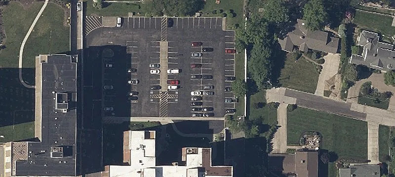 Edgewater Dr