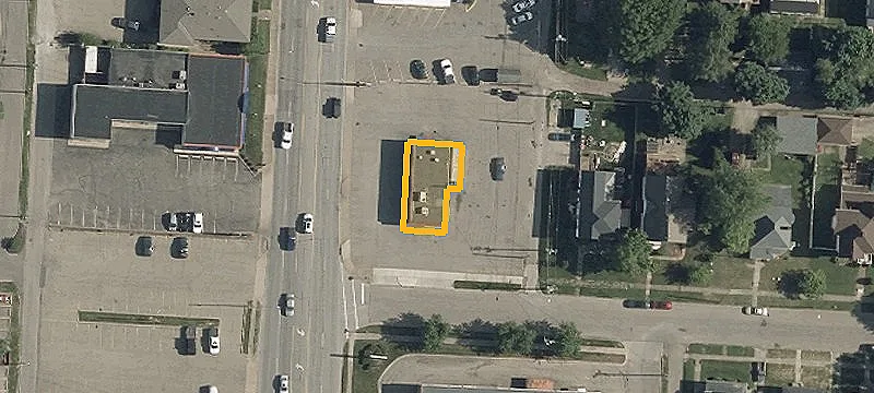 1250 Maple Ave
