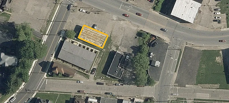 1018 Main St