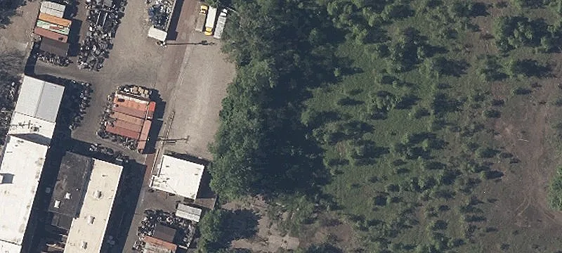 Woodland Ave