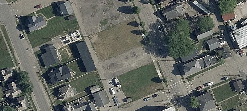 607 Main St