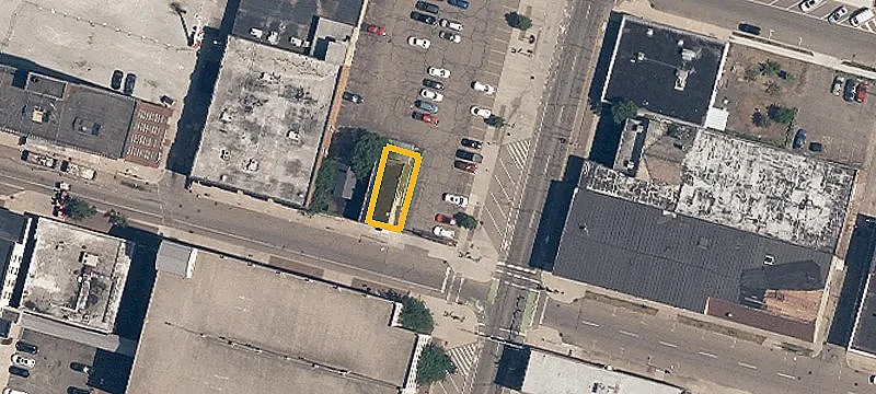 222 Market N Ave