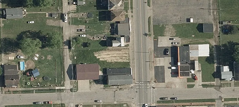 753 Putnam Ave