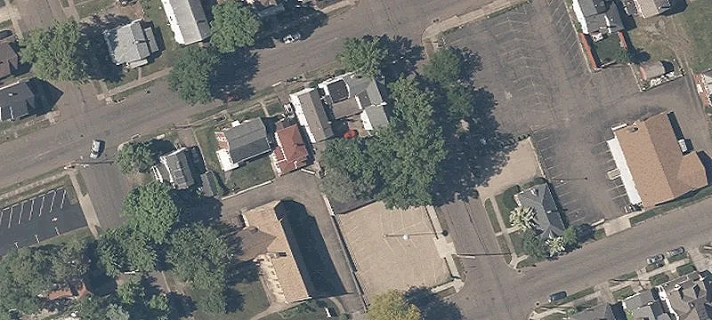 3rd NE St