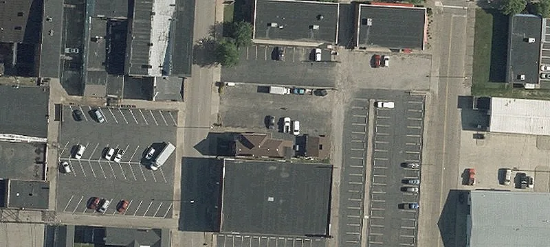 16 7th St