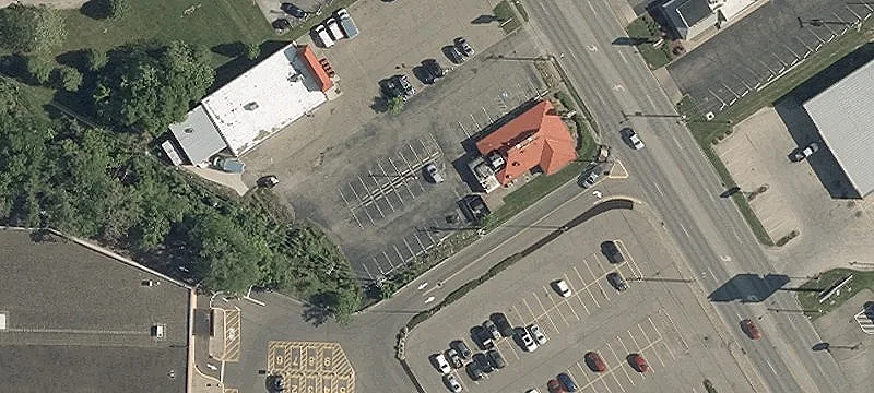 3355 Maple Ave