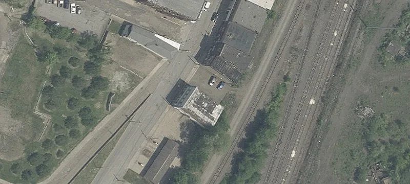 710 Commercial St