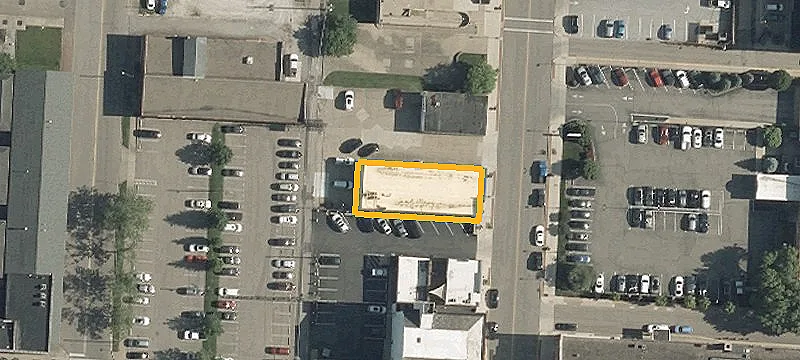 121 4th St