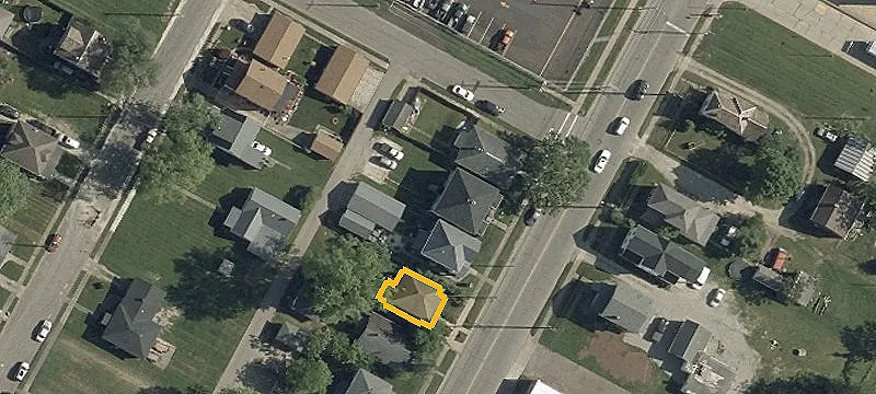 1681 Linden Ave