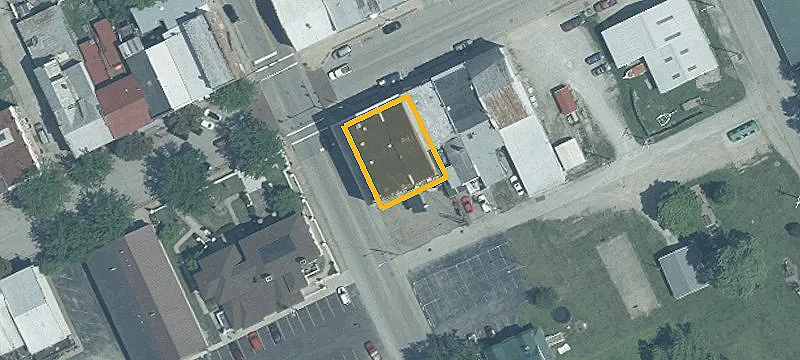 101 Main St