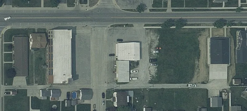 305 Main St