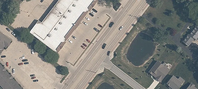 Mentor Ave