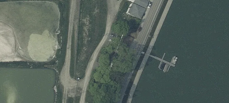 1039 Bank Rd