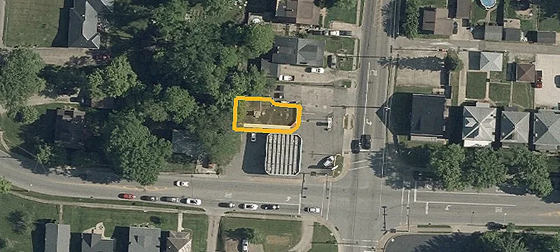 1209 Blue Ave