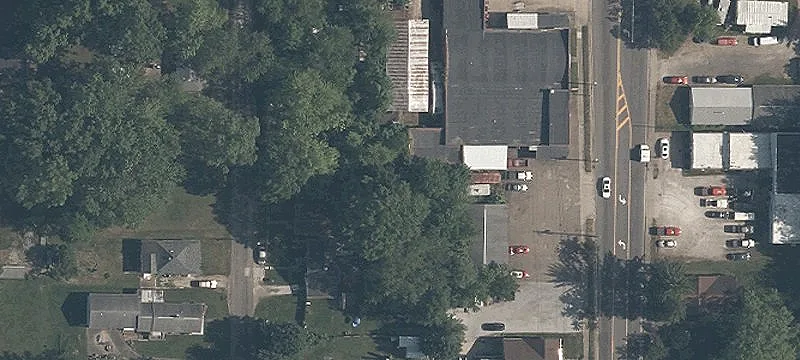 Kelly Ave