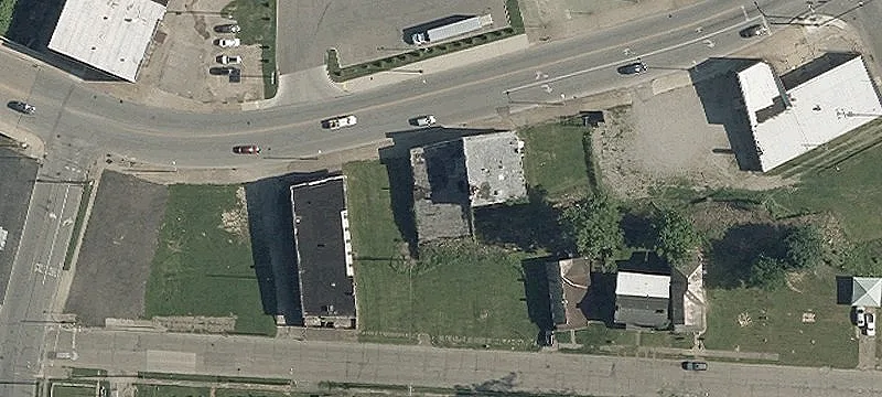 910 Main St